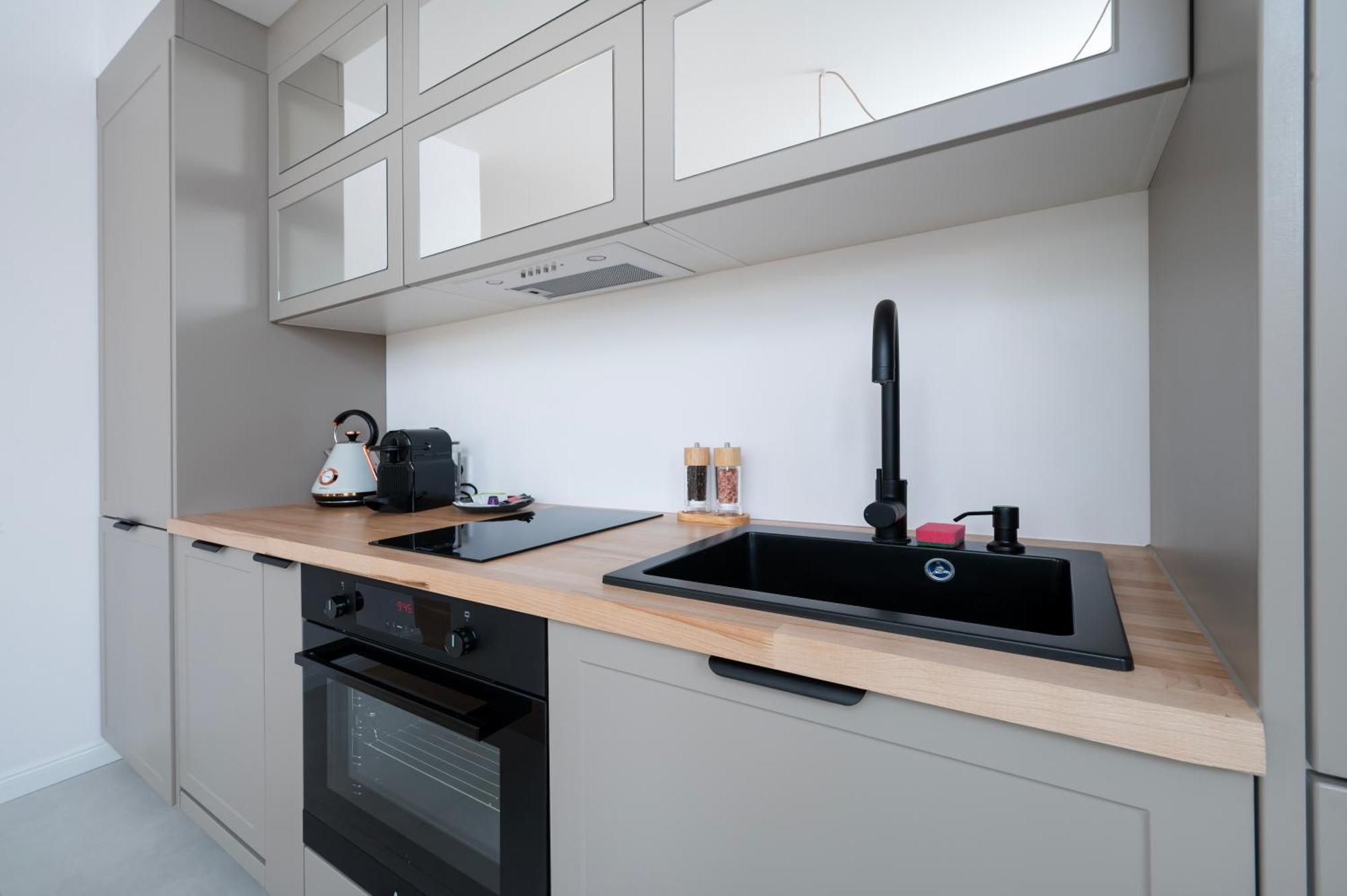 Apartment Downtown - Parking & Balcony - By Rentujemy Lodz (Lodz)