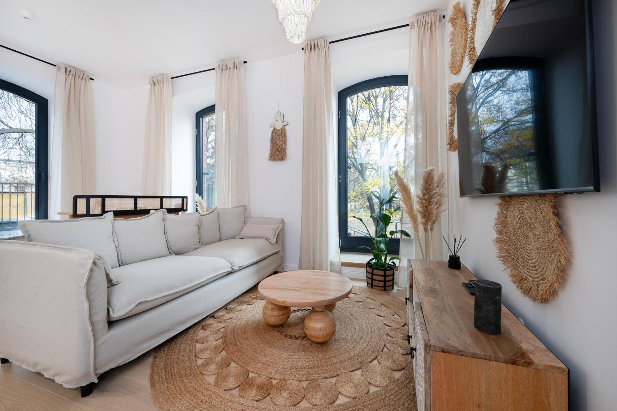 Downtown - Parking & Balcony - By Rentujemy Apartment *
